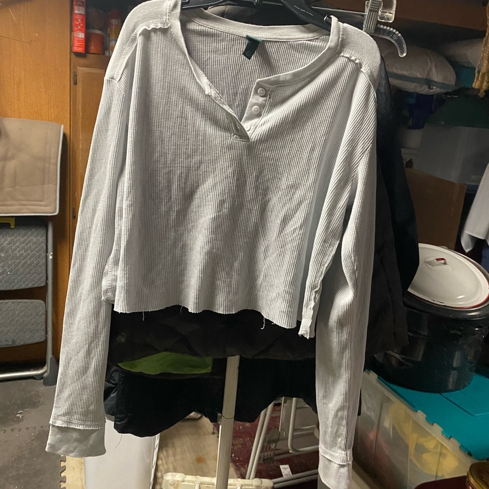 Cropped long sleeve